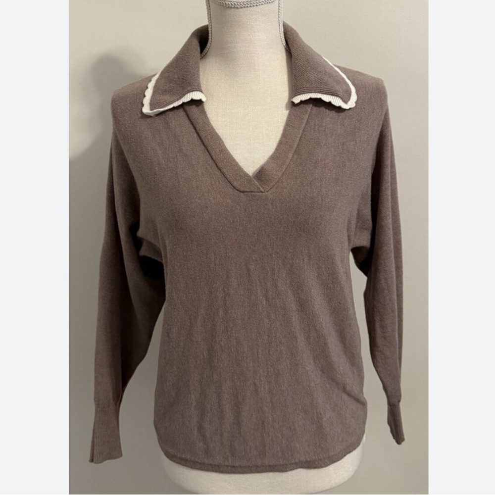 Scallop Collared Sweater in Mocha Brown